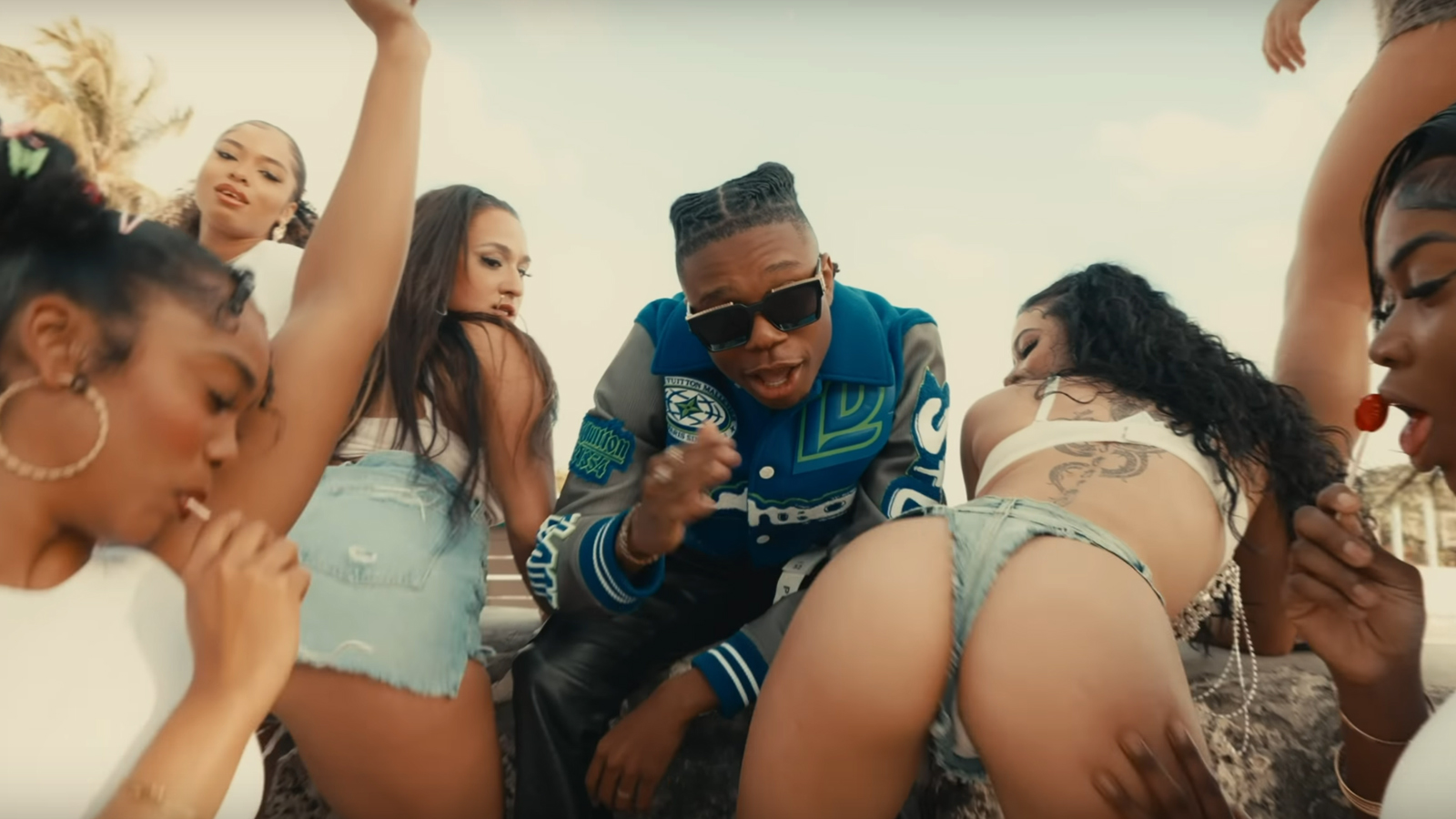 Nouveau clip de E.K.E. Feat. TruCarr